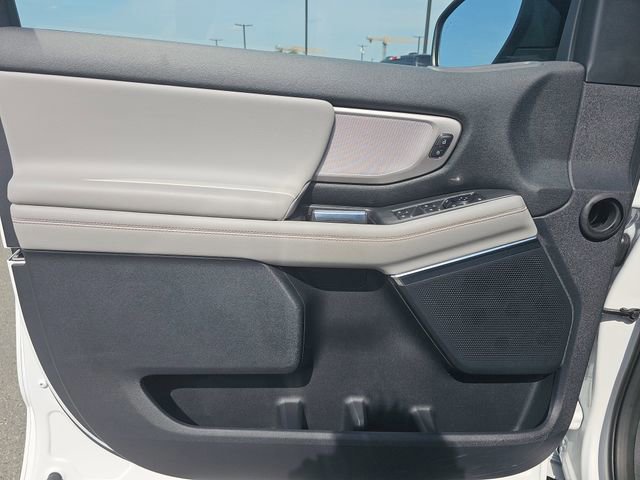 Certified 2025 Ford Expedition Active image 28