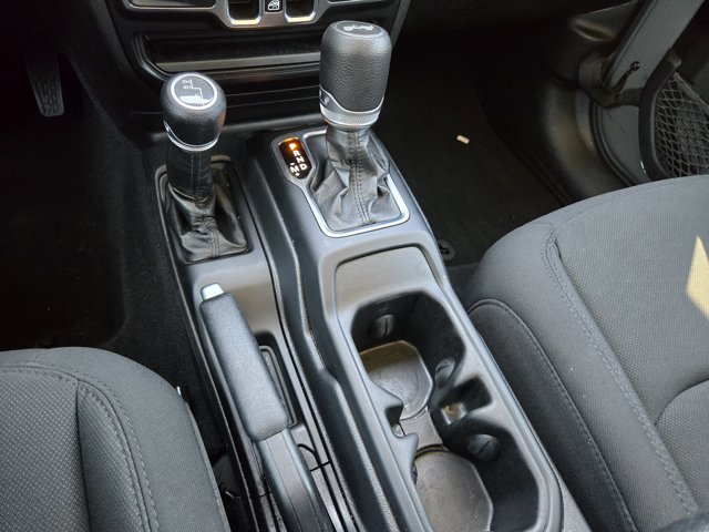 Used 2021 Jeep Wrangler Unlimited Sport AWD/4WD image 17