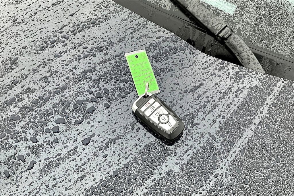 Certified 2021 Ford Escape SEL w/ Technology Package image 13