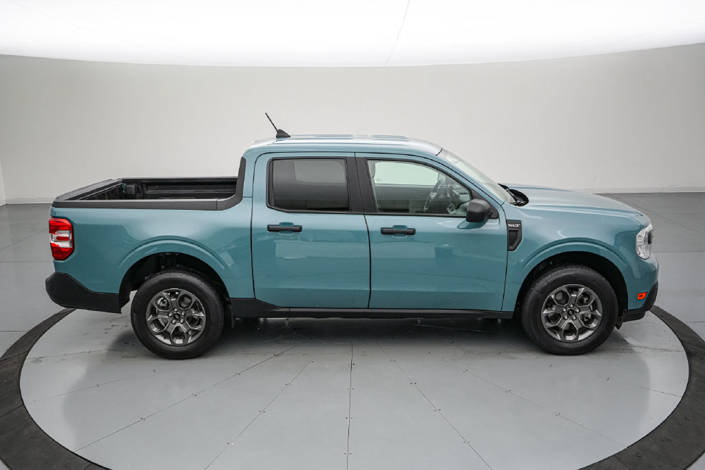 Certified 2023 Ford Maverick XLT FWD image 3