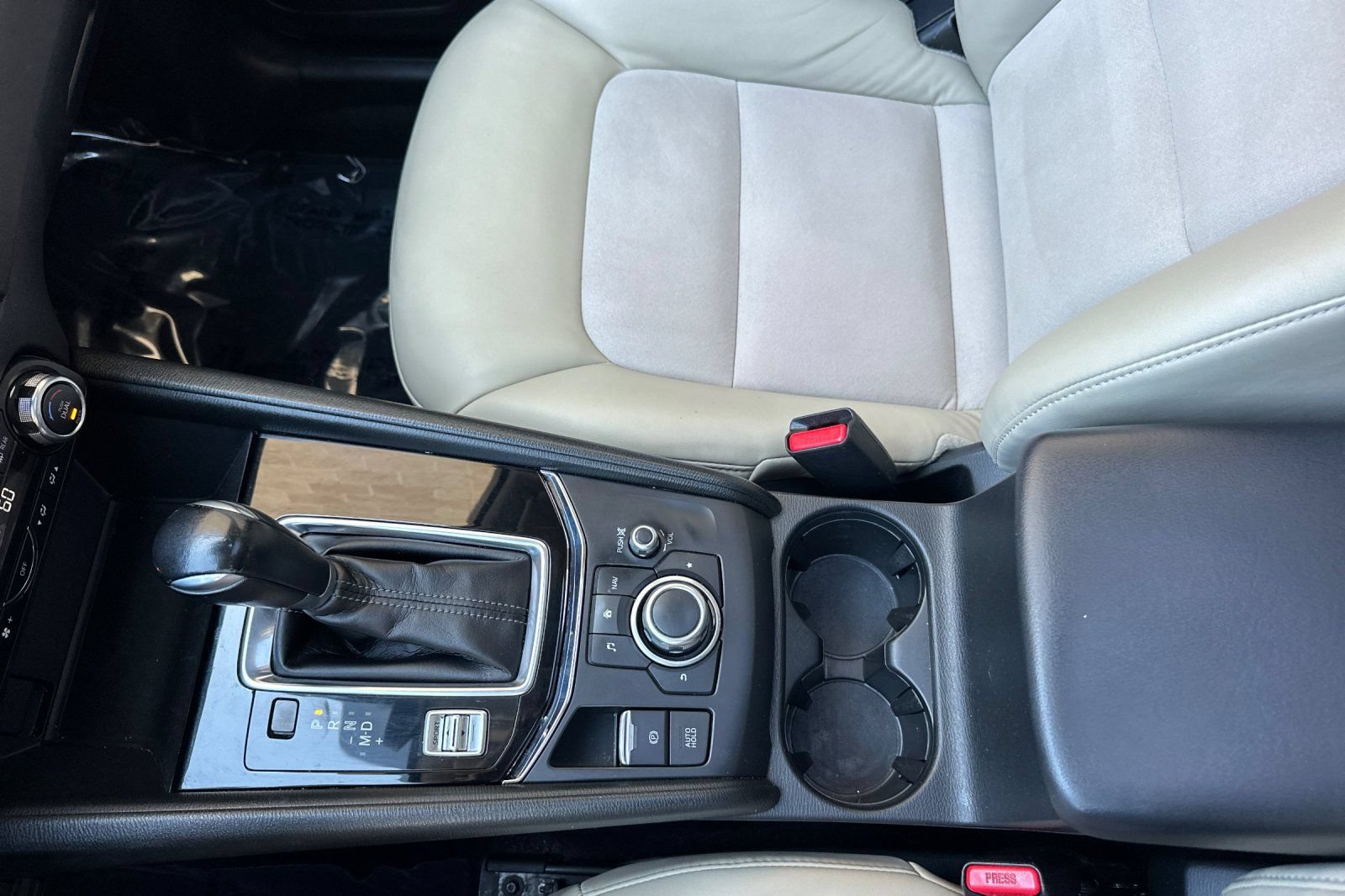 Used 2017 MAZDA CX-5 Touring w/ Preferred Equipment Package FWD image 33