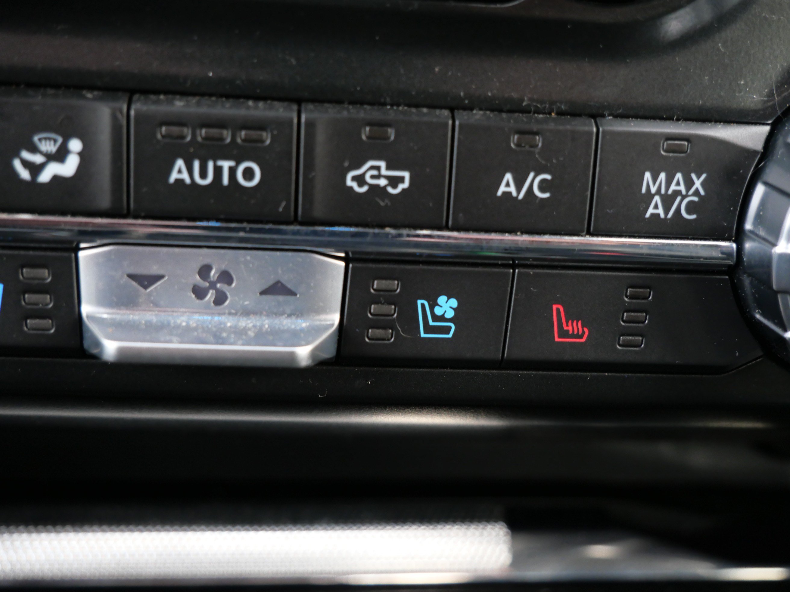 Certified 2022 Ford F150 Lariat AWD/4WD image 36