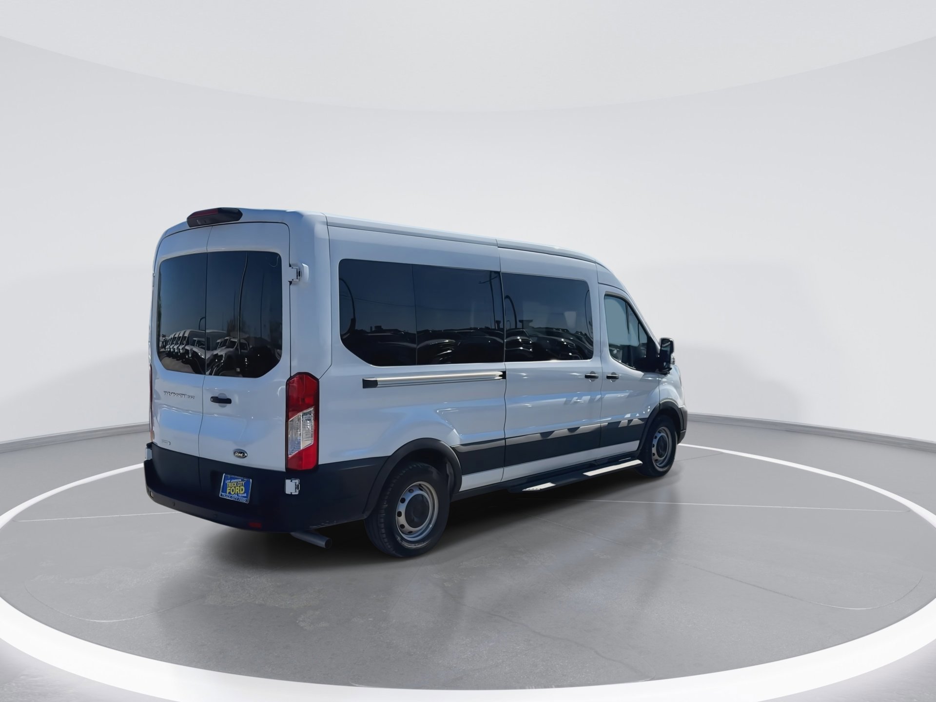 Certified 2024 Ford Transit 350 XL image 5