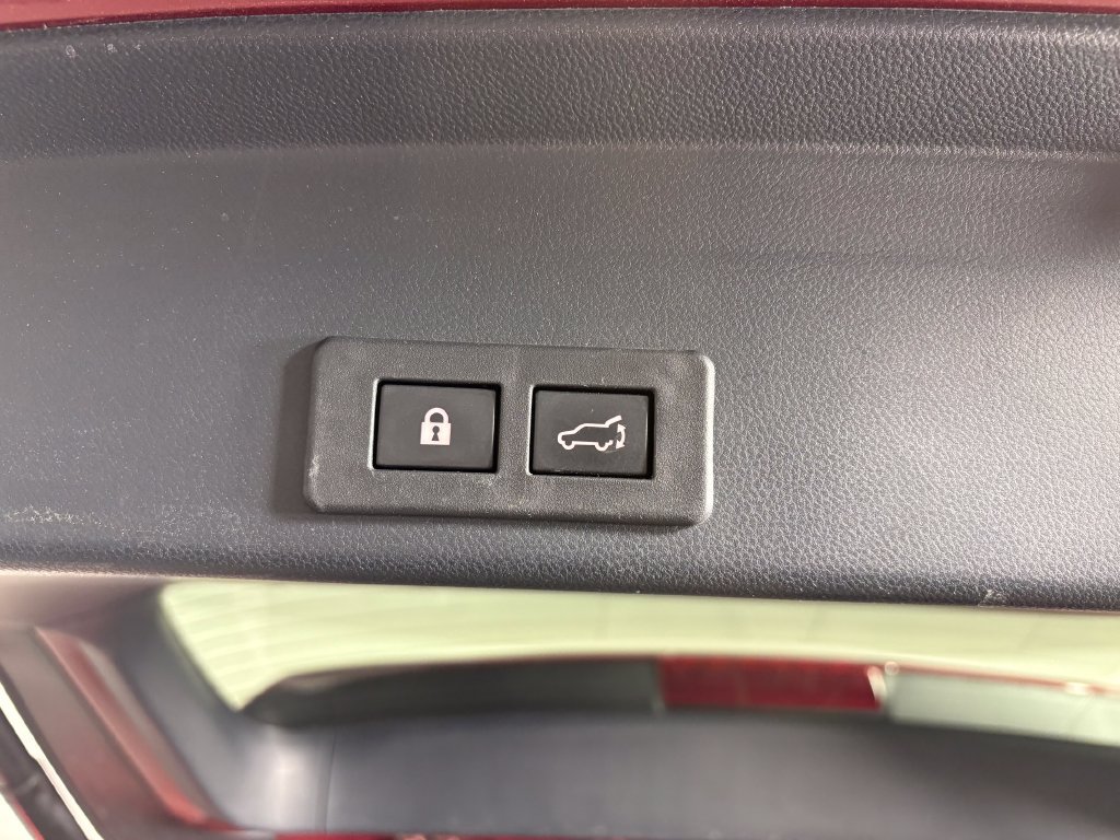 Used 2021 Subaru Ascent Limited w/ Technology Package AWD/4WD image 33