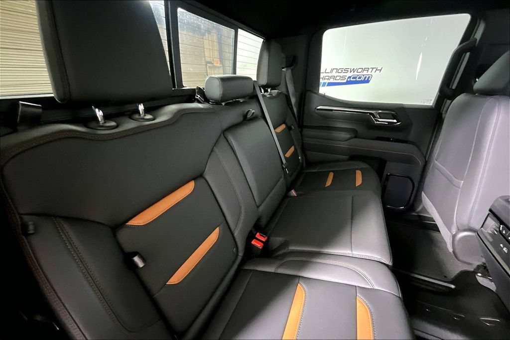 Used 2025 GMC Sierra 1500 AT4 w/ AT4 Premium Package AWD/4WD image 22