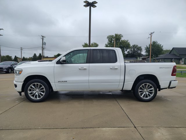 Used 2023 RAM 1500 Laramie AWD/4WD image 4