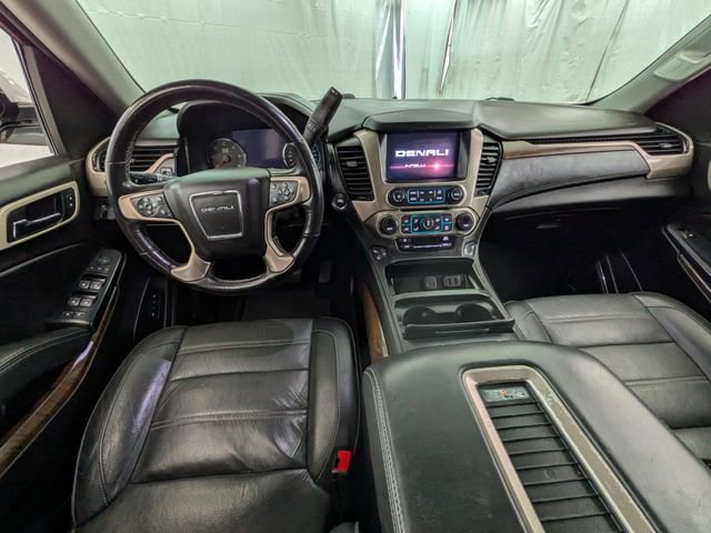 Used 2018 GMC Yukon Denali AWD/4WD image 10