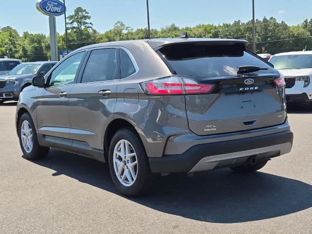 Certified 2023 Ford Edge SEL w/ Convenience Package AWD/4WD image 4