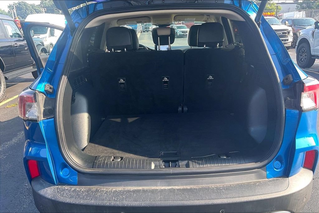 Certified 2020 Ford Escape Titanium AWD/4WD image 27