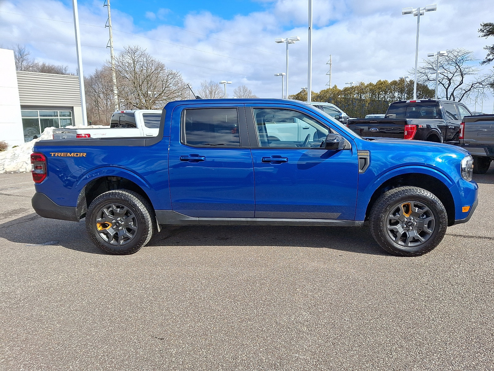 Certified 2024 Ford Maverick Tremor w/ Tremor Off-Road Package image 9