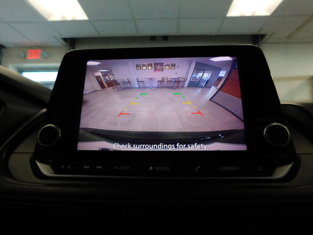 Used 2021 Nissan Rogue S AWD/4WD image 18