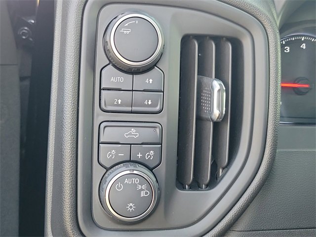 Used 2020 Chevrolet Silverado 1500 Custom Trail Boss w/ Custom Convenience Package image 13