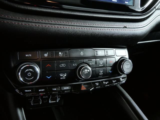 Used 2022 Dodge Durango R/T w/ Tow 'N Go Package AWD/4WD image 20