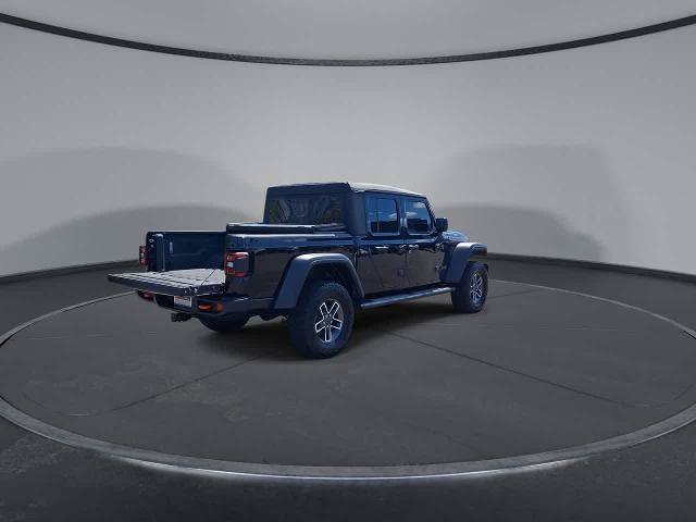 Used 2025 Jeep Gladiator Mojave w/ Convenience Group AWD/4WD image 8