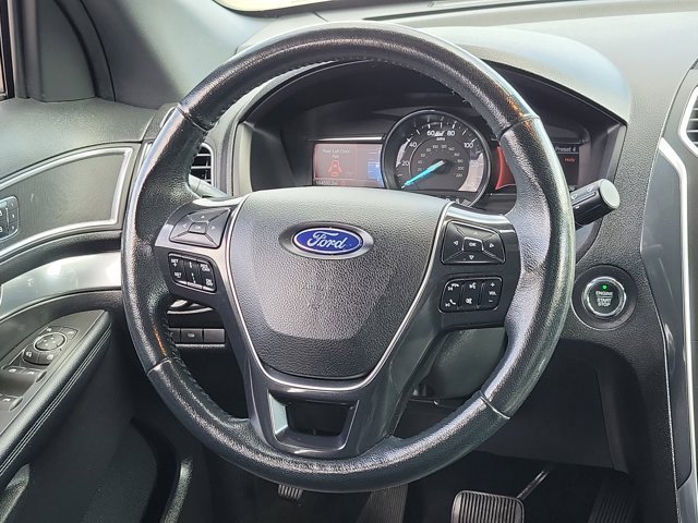 Certified 2017 Ford Explorer Limited w/ Equipment Group 301A image 22