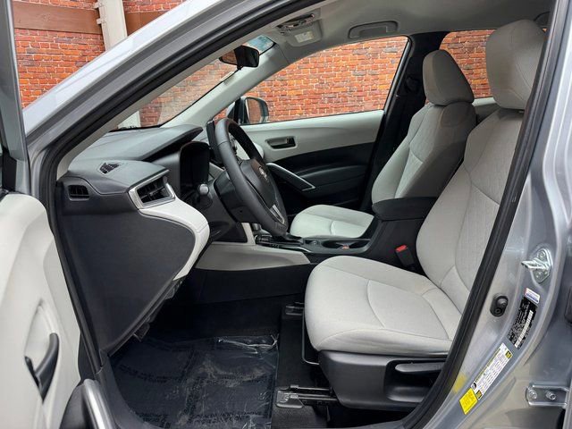 Used 2022 Toyota Corolla Cross LE image 23