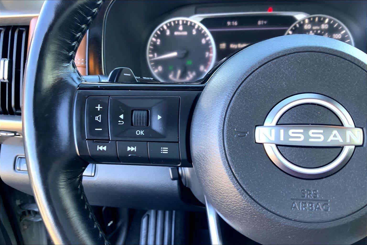Used 2022 Nissan Pathfinder Platinum AWD/4WD image 22