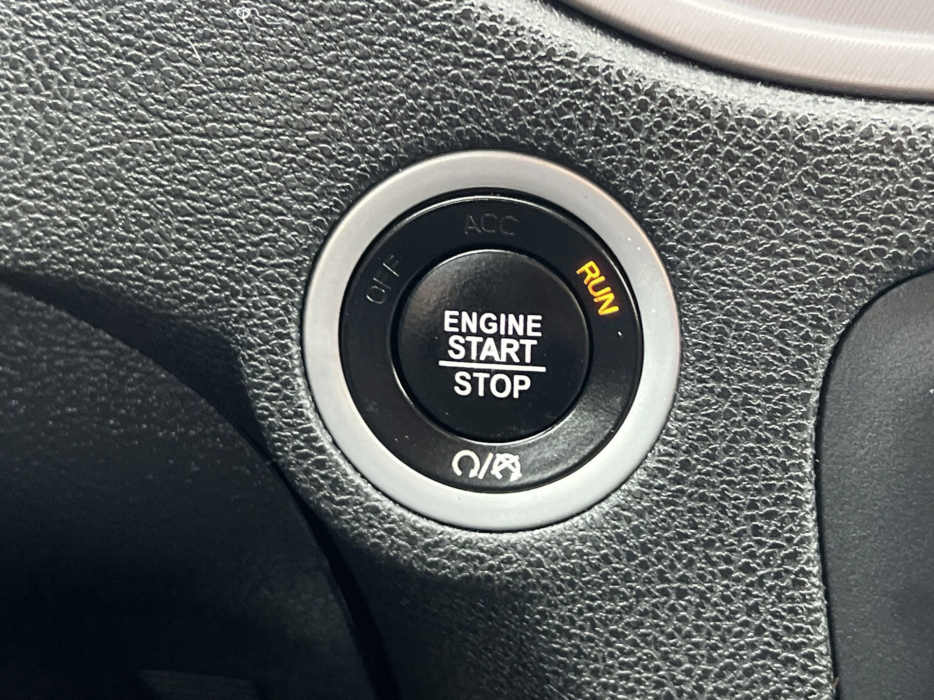 Used 2023 Dodge Charger SXT image 12