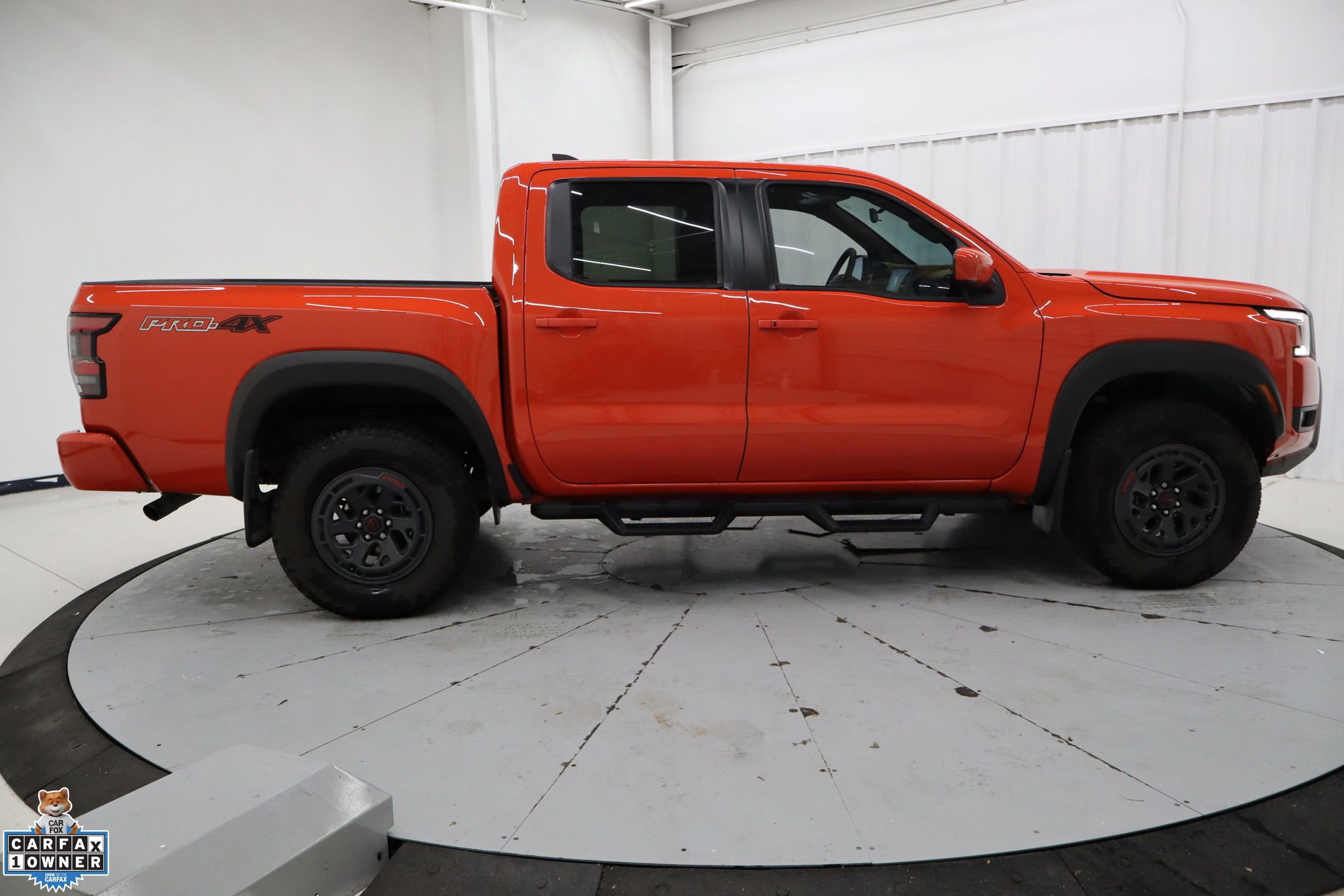 Used 2025 Nissan Frontier PRO-4X w/ Black Accent Package image 7