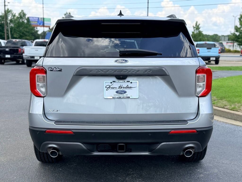 Certified 2023 Ford Explorer XLT w/ Equipment Group 202A RWD image 6