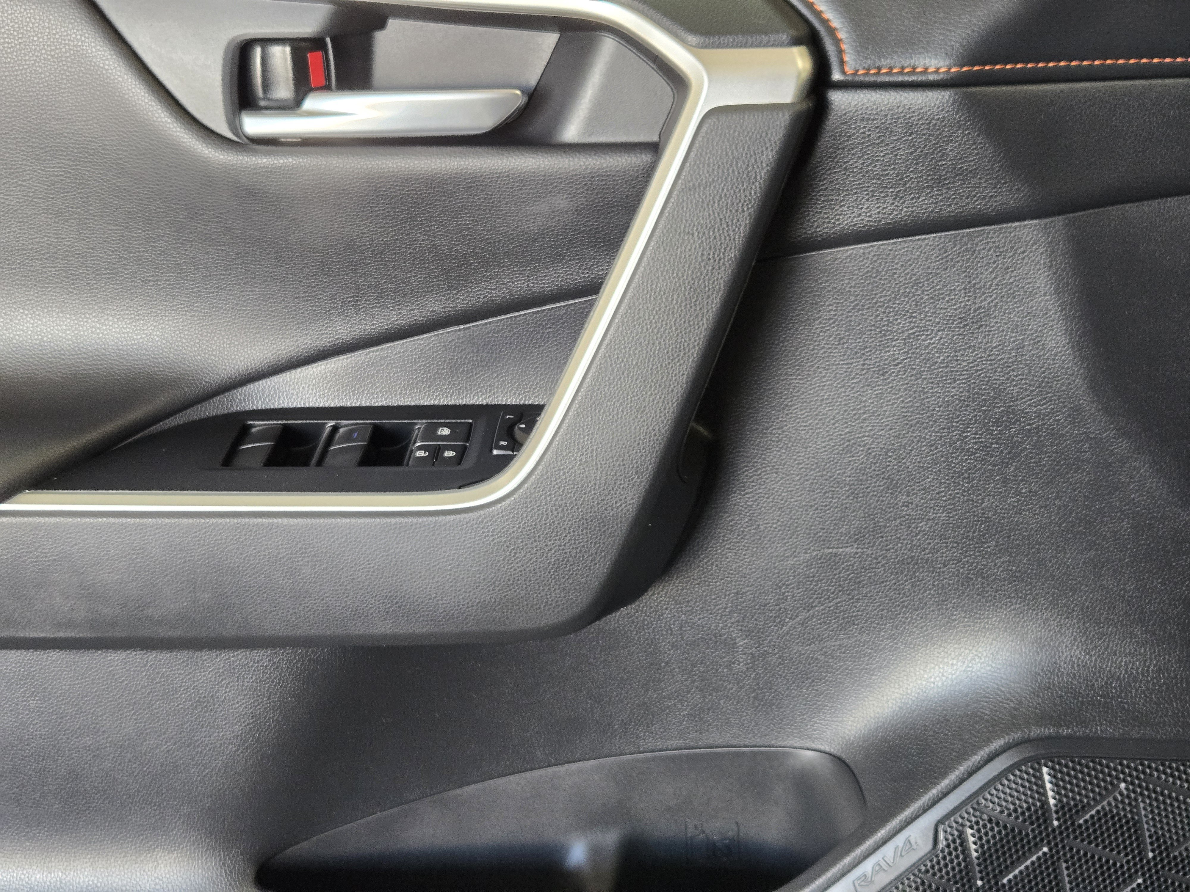Used 2019 Toyota RAV4 Adventure AWD/4WD image 24