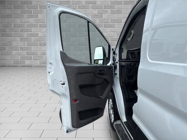 Certified 2025 Ford Transit 250 Low Roof w/ Exterior Upgrade Package RWD image 14
