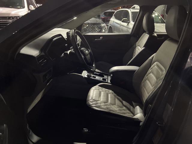 Certified 2023 Ford Escape Platinum w/ Premium Technology Package image 22