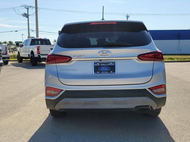 Used 2020 Hyundai Santa Fe SE FWD image 5