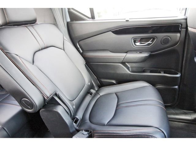 Used 2024 Honda Pilot TrailSport image 10