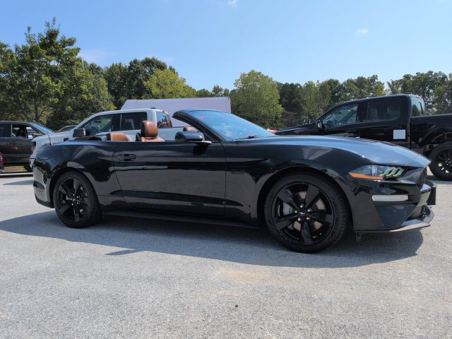 Certified 2021 Ford Mustang GT Premium w/ Black Accent Package RWD image 2