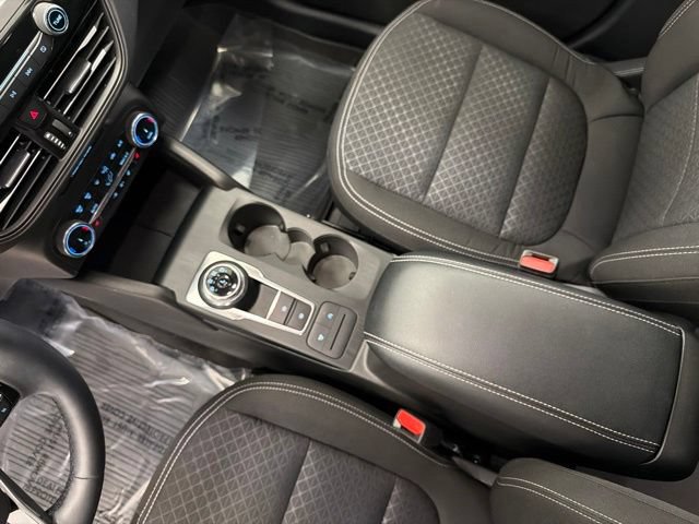 Certified 2024 Ford Escape Active AWD/4WD image 23