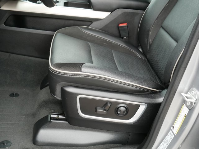 Used 2022 RAM 1500 Laramie AWD/4WD image 13