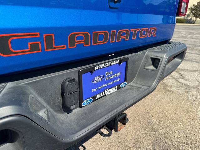 Used 2023 Jeep Gladiator Sport AWD/4WD image 16