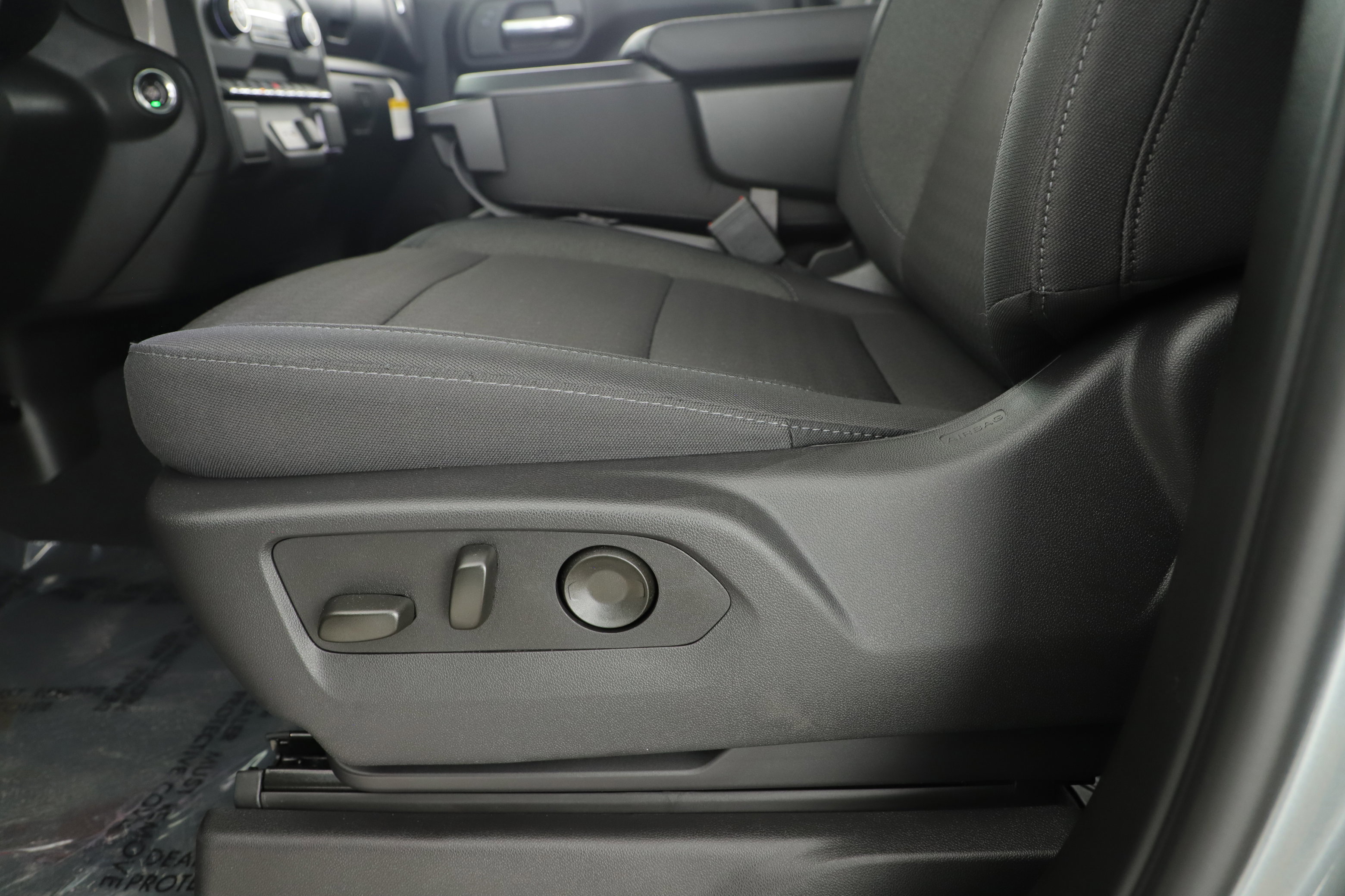 Used 2026 Chevrolet Silverado 1500 Custom image 11