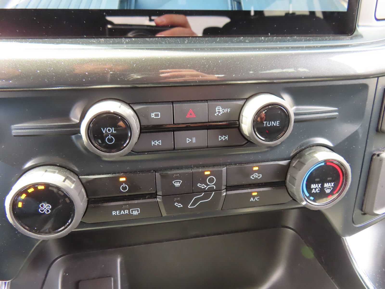 Certified 2025 Ford F150 STX AWD/4WD image 27