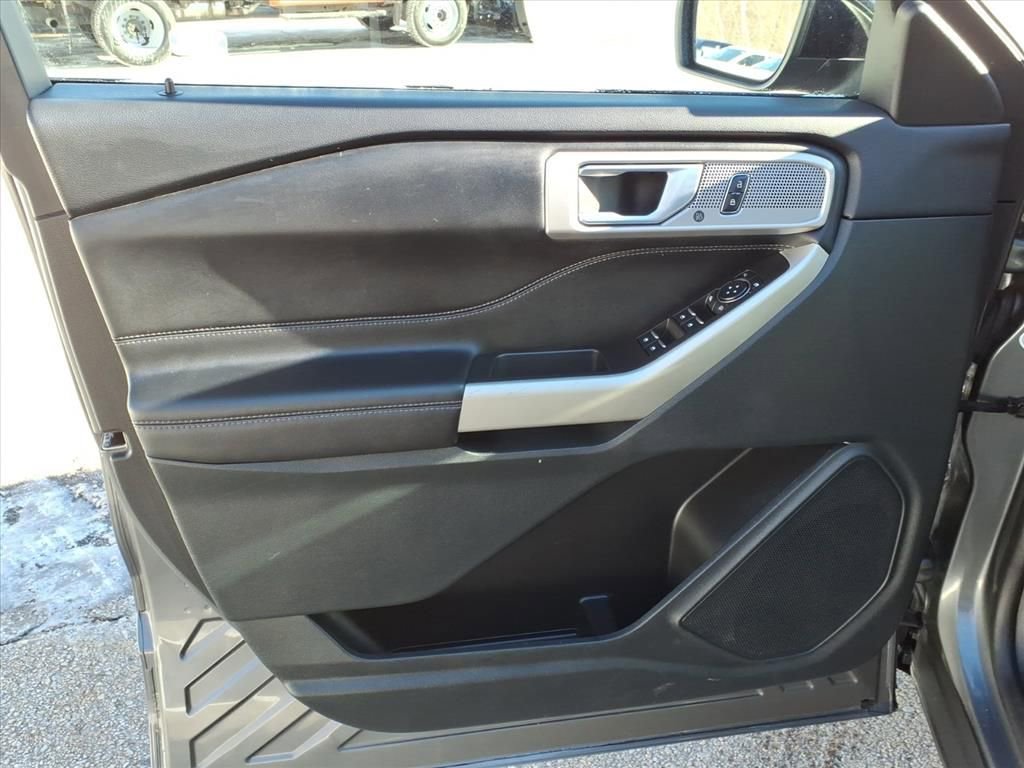 Certified 2023 Ford Explorer Limited image 15