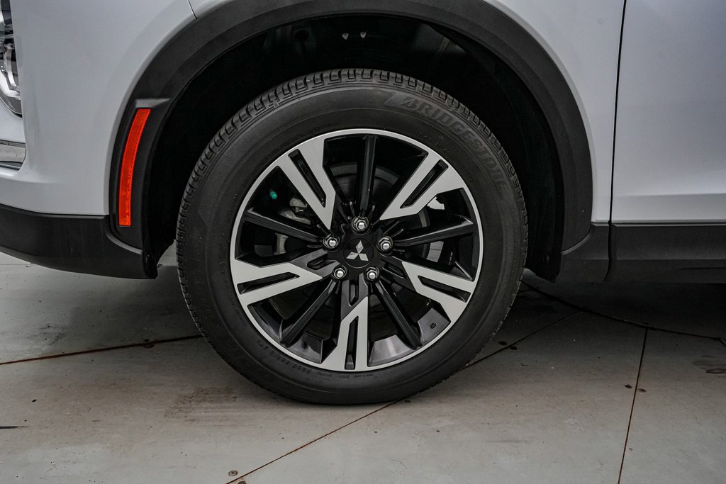 Used 2023 Mitsubishi Eclipse Cross SE image 10