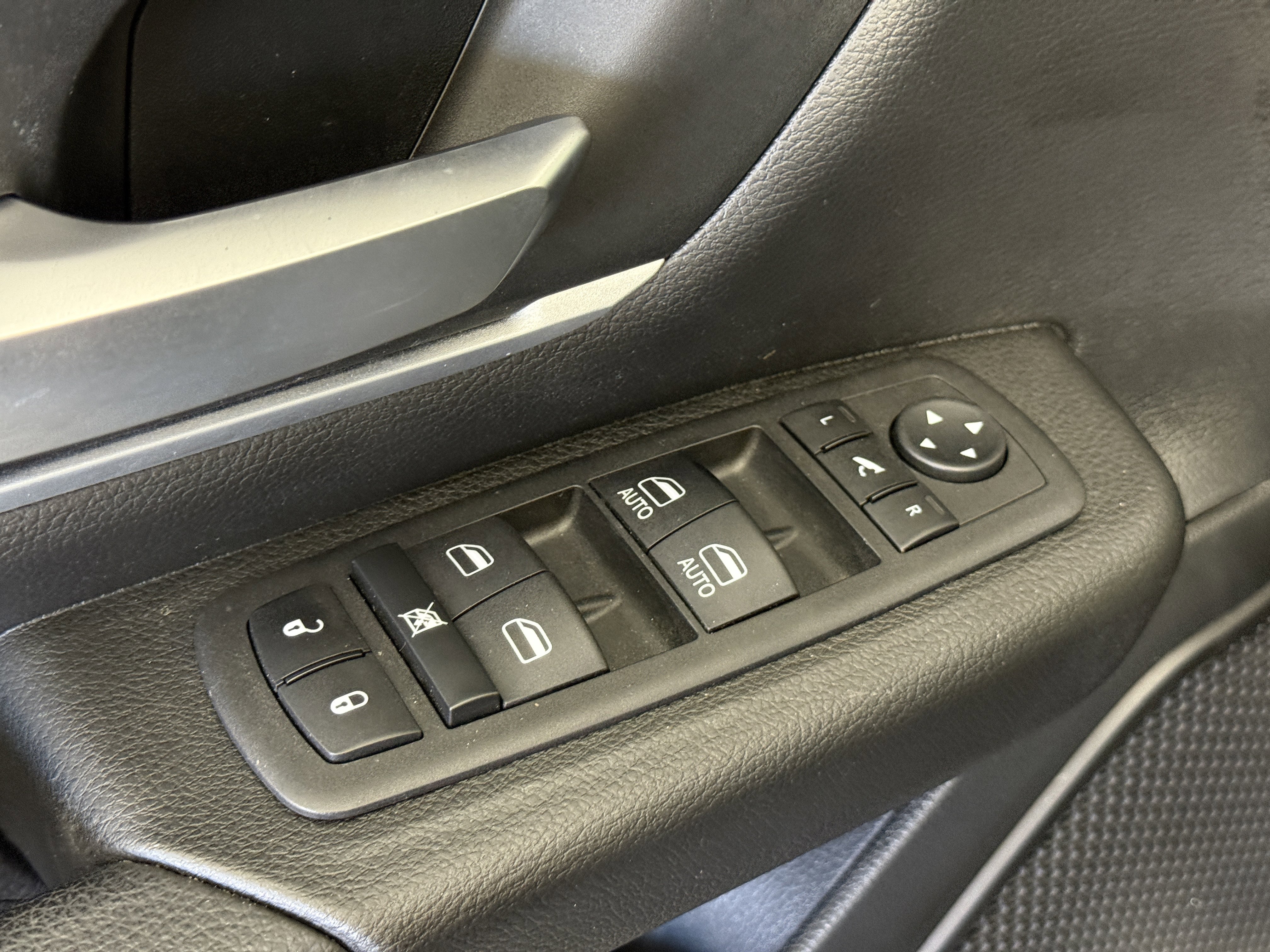 Used 2023 RAM 1500 Big Horn AWD/4WD image 16