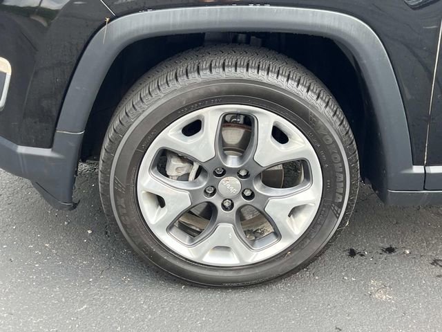 Used 2019 Jeep Compass Limited AWD/4WD image 10