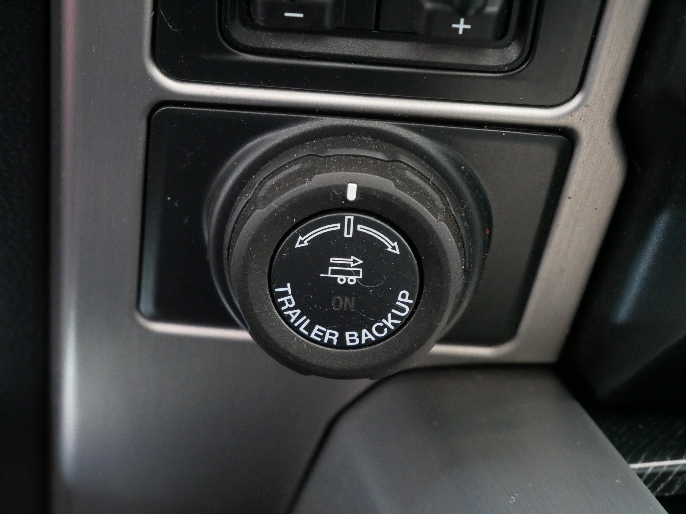 Certified 2022 Ford F350 Platinum w/ FX4 Off-Road Package image 20