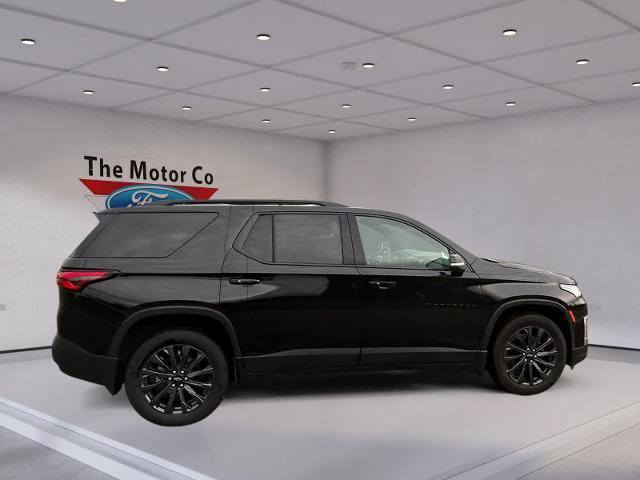 Used 2023 Chevrolet Traverse RS w/ LPO, Floor Liner Package AWD/4WD image 4