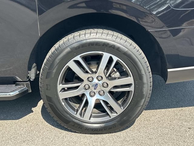 Certified 2022 Ford Expedition Max Limited RWD image 12
