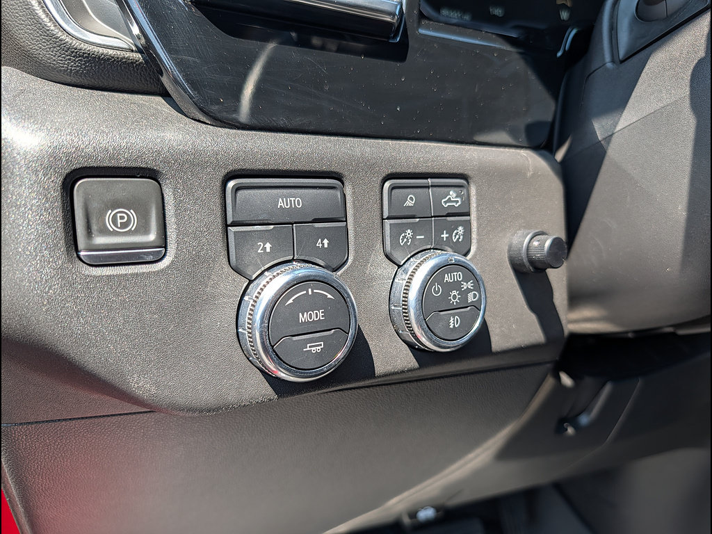 Used 2022 GMC Sierra 1500 Elevation w/ Elevation Premium Package AWD/4WD image 30