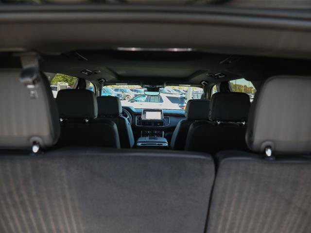 Used 2024 Chevrolet Tahoe Premier AWD/4WD image 18