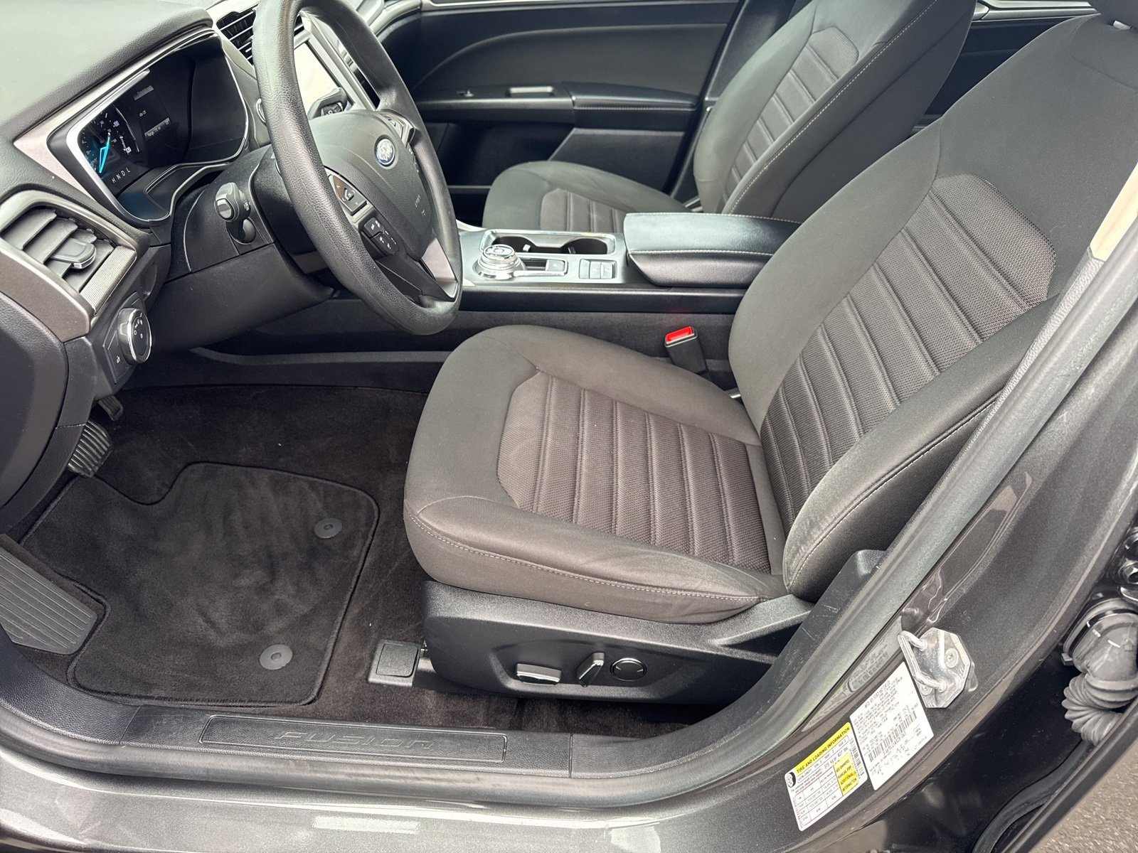 Certified 2019 Ford Fusion SE image 16