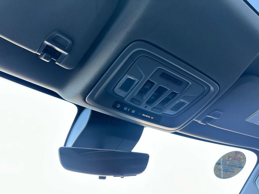 Used 2022 Chevrolet Silverado 1500 LTZ image 25