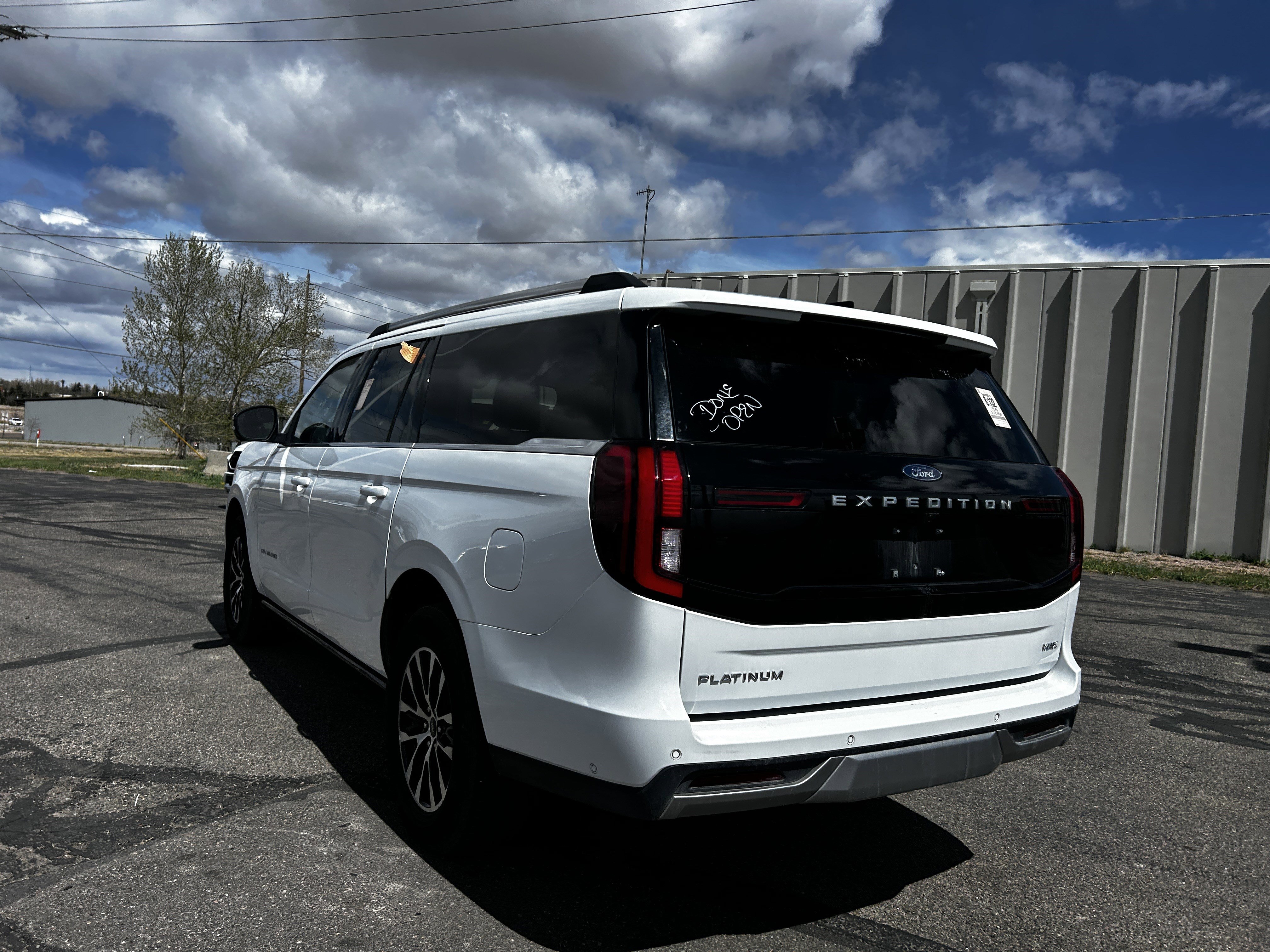 Certified 2025 Ford Expedition Max Platinum AWD/4WD image 4
