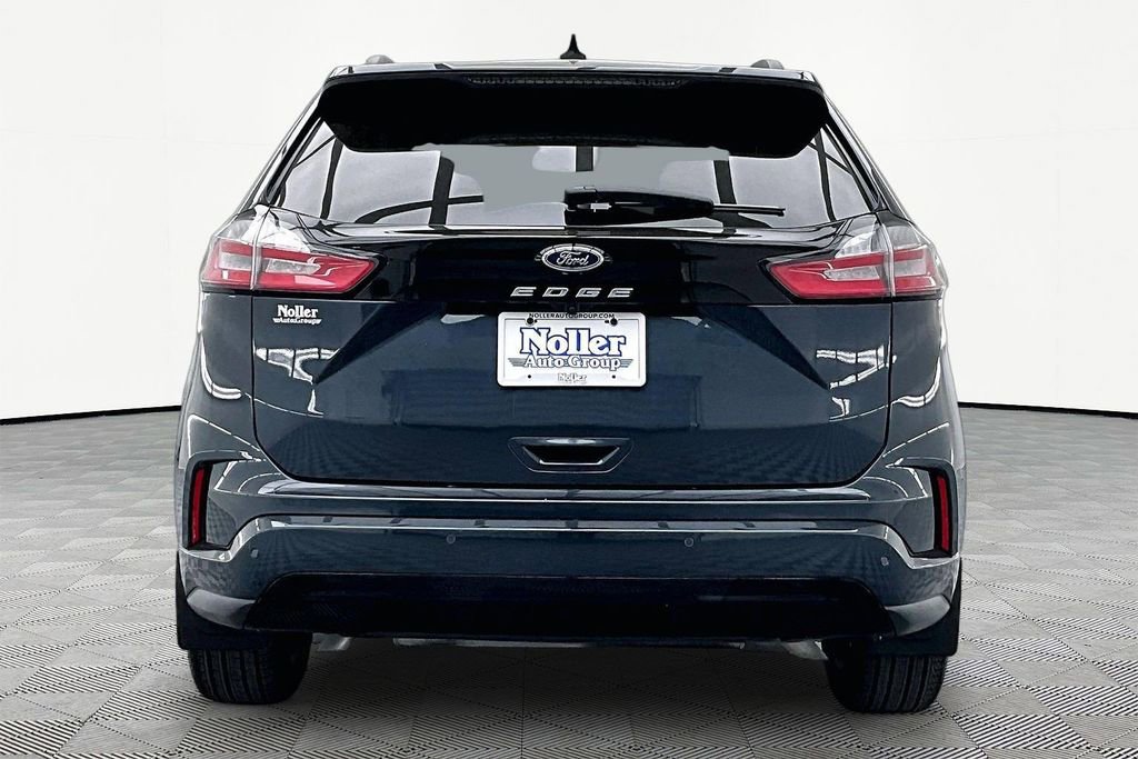 Certified 2023 Ford Edge ST-Line AWD/4WD image 4