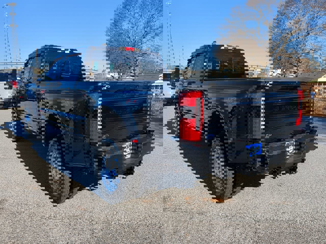 Certified 2025 Ford F450 Platinum w/ FX4 Off-Road Package image 2