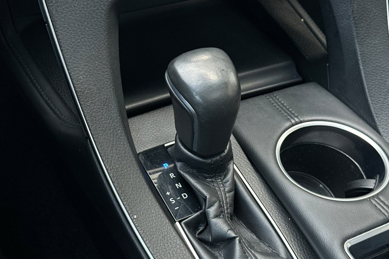 Used 2019 Toyota Avalon Touring w/ Advanced Safety Package image 20